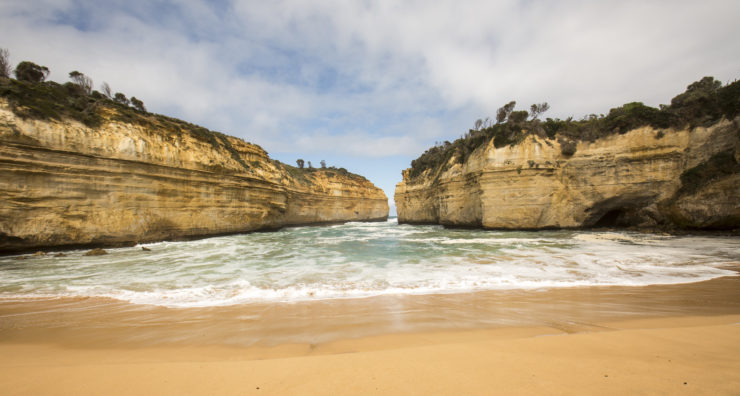 Day 7: Gibson Steps to 12 Apostles. Drive to Melbourne